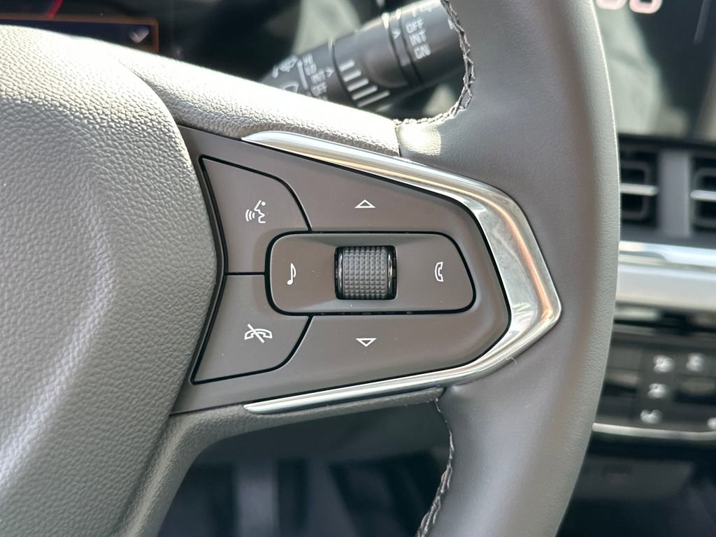 New 2026 Chevrolet Trax LT w/ Driver Confidence Package image 18