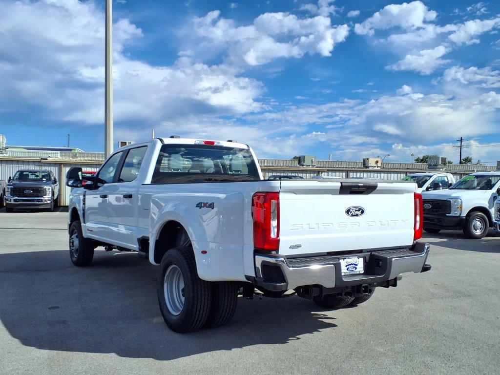 New 2027 Ford F350 XL AWD/4WD image 2