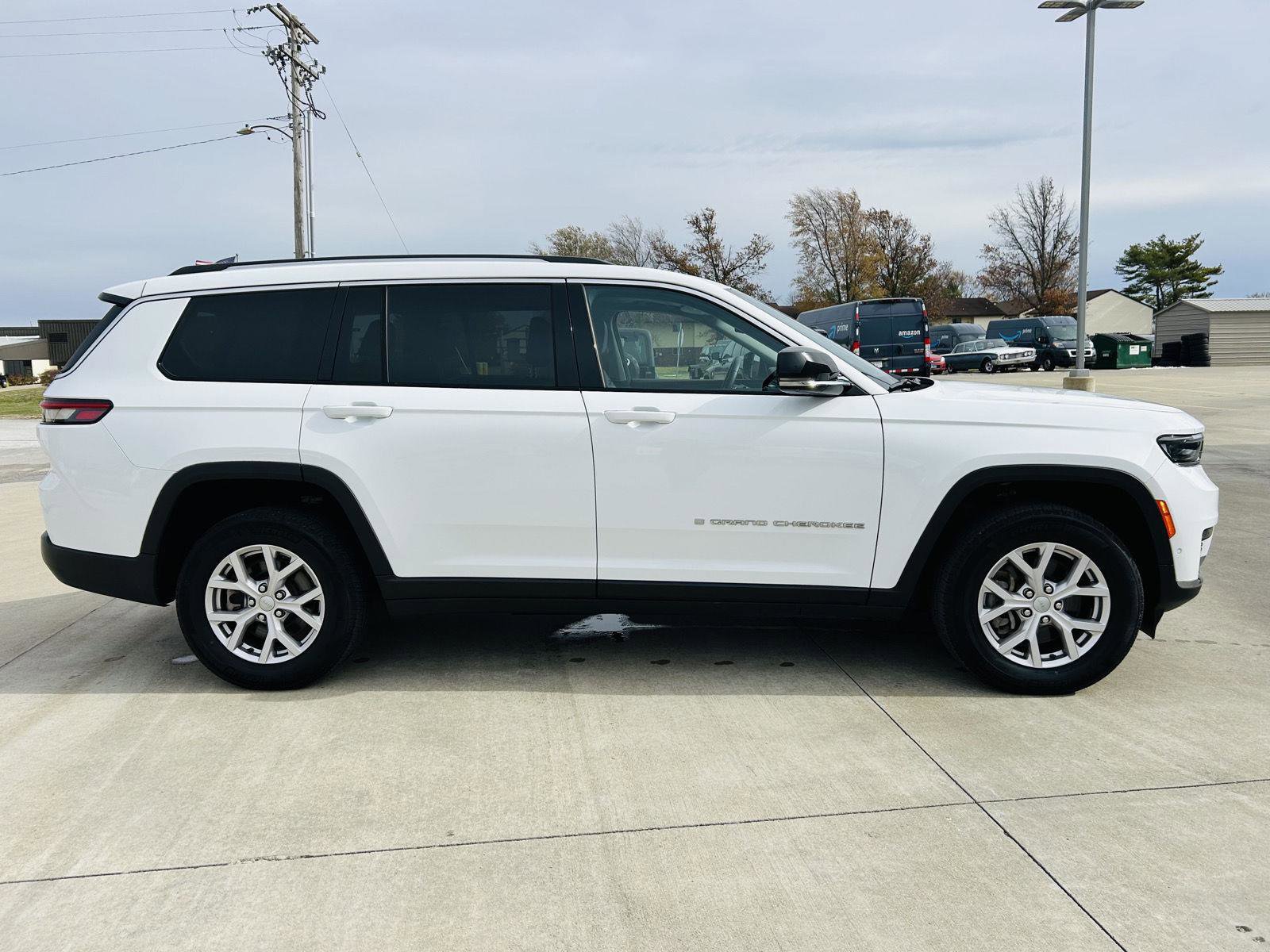 Used 2022 Jeep Grand Cherokee L Limited w/ Luxury Tech Group II image 46