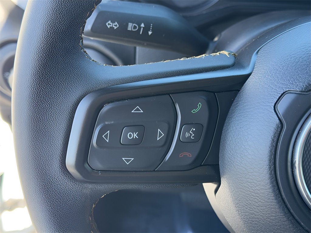 Used 2024 Jeep Gladiator Sport image 15