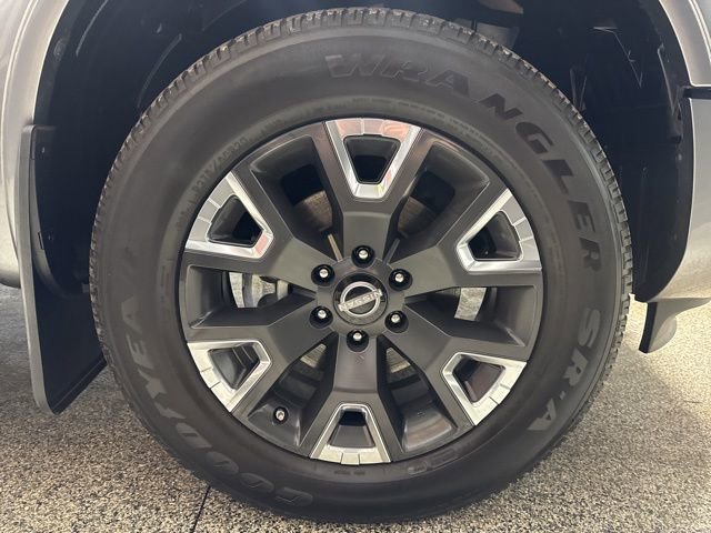 Used 2023 Nissan Titan Platinum Reserve w/ Moonroof Package image 31