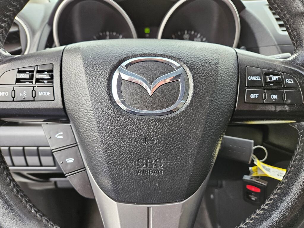 Used 2012 MAZDA MAZDA5 Touring w/ Moonroof & Audio Pkg image 17