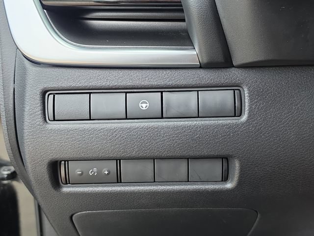 Certified 2022 Nissan Rogue SV FWD image 27