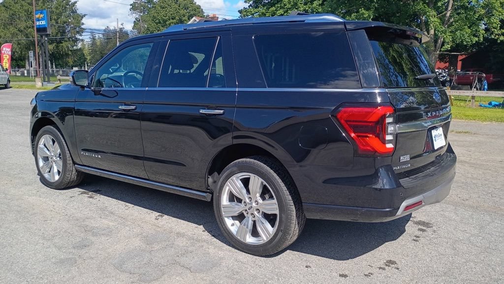 Used 2023 Ford Expedition Platinum AWD/4WD image 5
