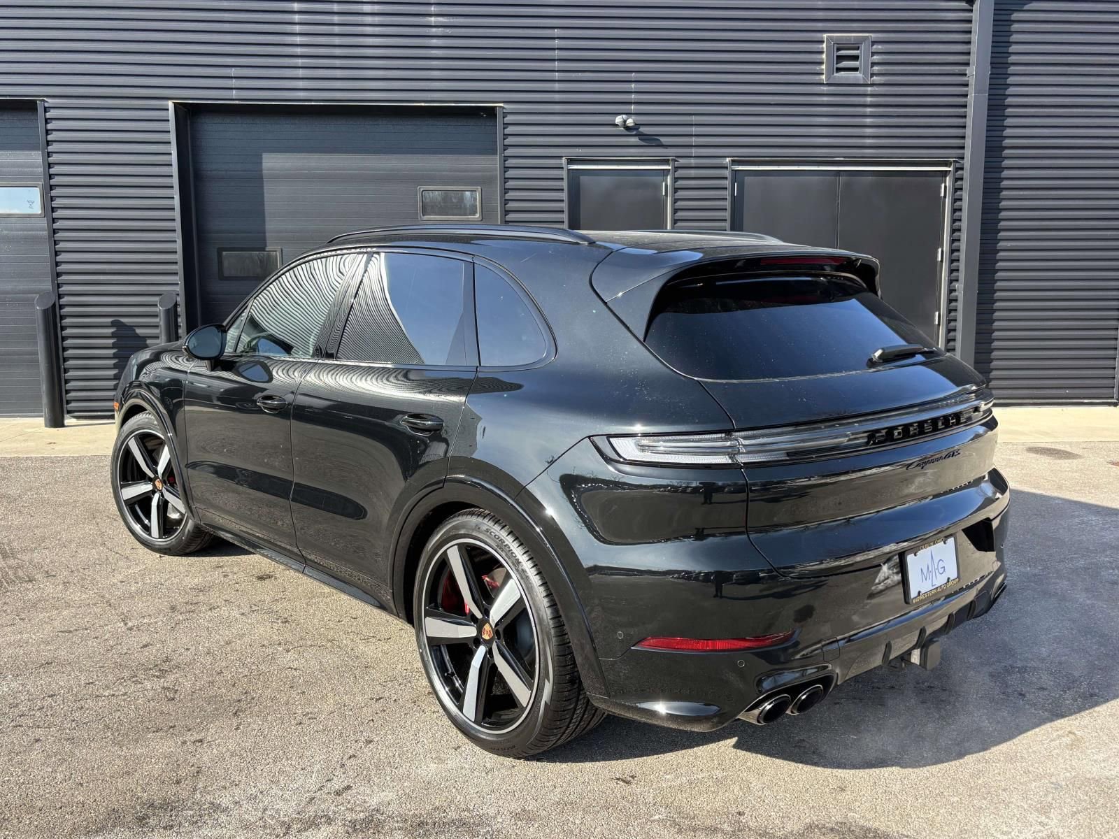 New 2026 Porsche Cayenne GTS AWD/4WD image 8