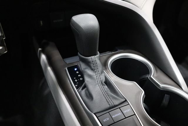 Used 2022 Toyota Camry LE image 28