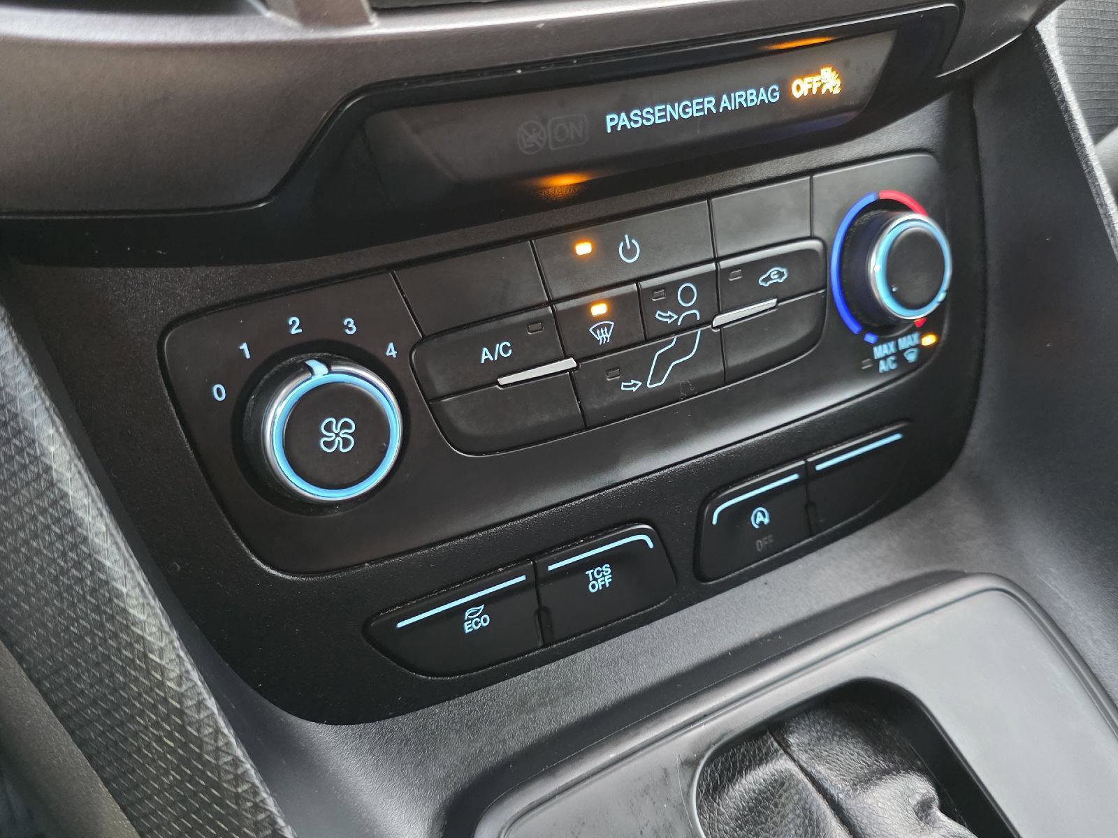 Used 2016 Ford Transit Connect XL image 15