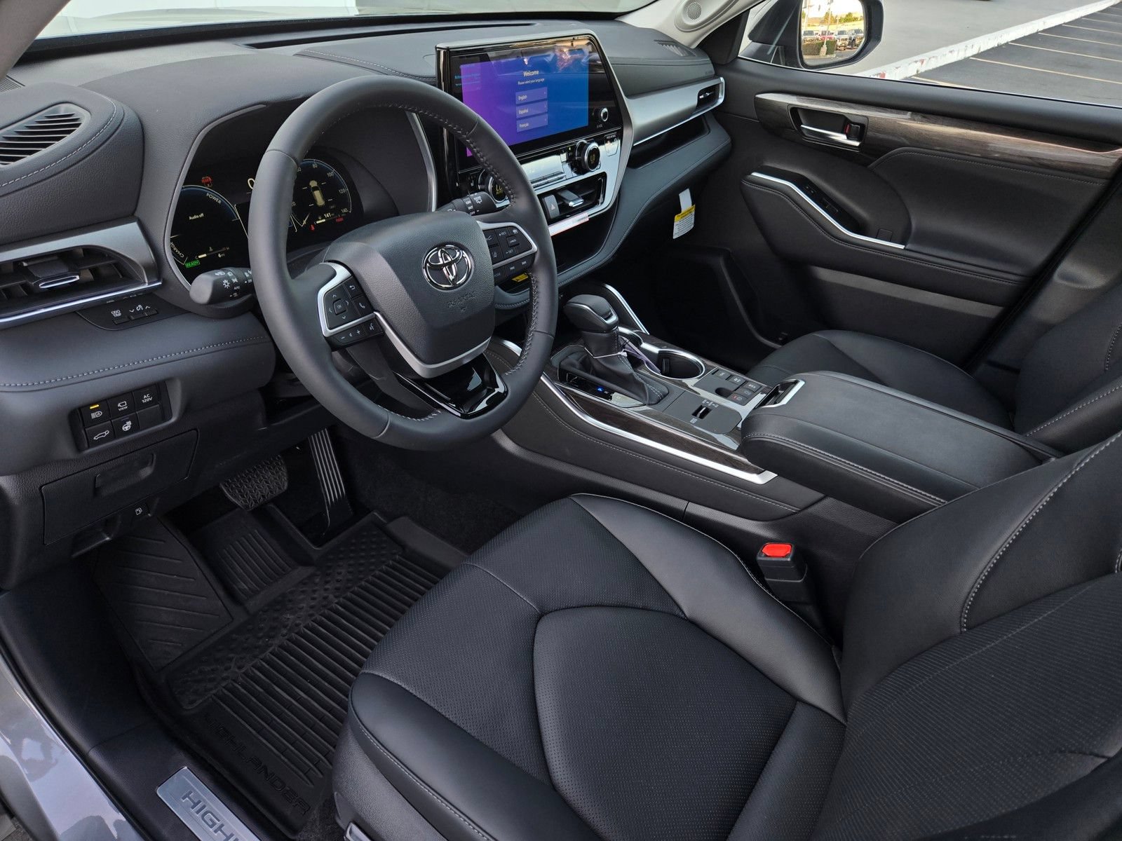 Certified 2026 Toyota Highlander Limited AWD/4WD image 8