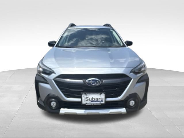 Used 2023 Subaru Outback Limited XT AWD/4WD image 2