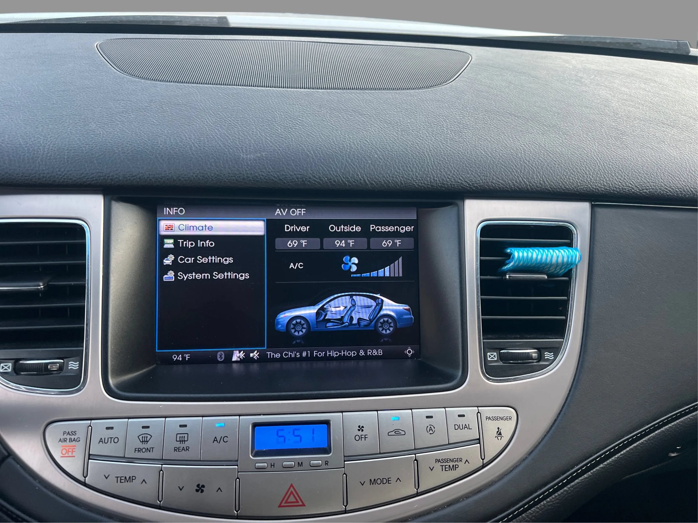 Used 2009 Hyundai Genesis 3.8 w/ Technology Pkg 4 RWD image 16