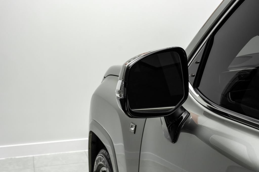 Used 2024 Lexus LX 600 F Sport AWD/4WD image 44