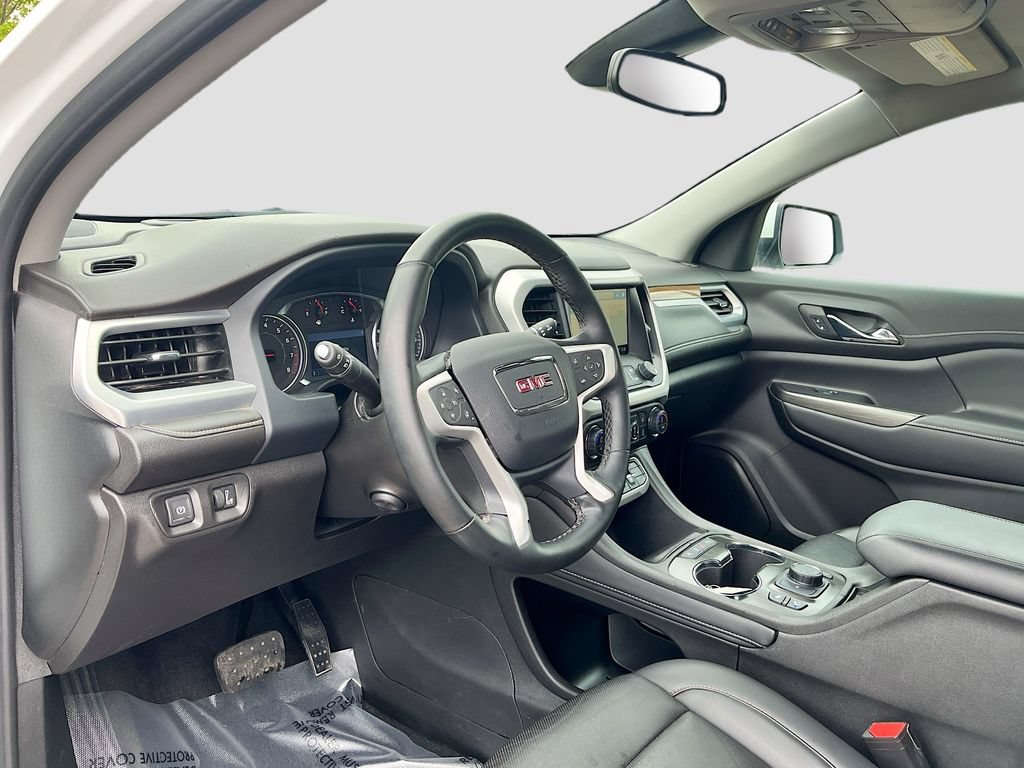 Used 2023 GMC Acadia SLT w/ Preferred Package AWD/4WD image 9