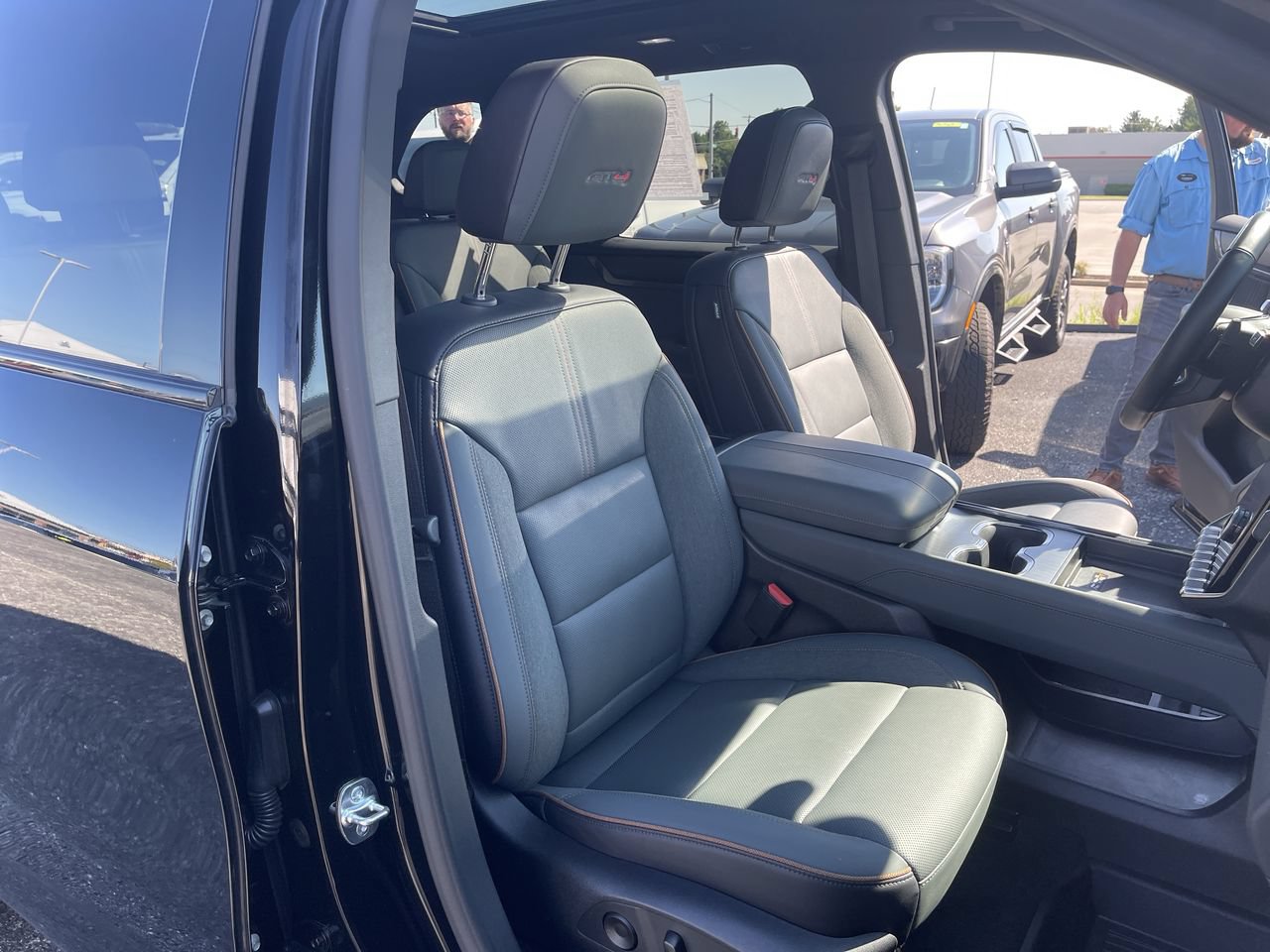 Certified 2026 GMC Acadia AT4 w/ Super Cruise Package AWD/4WD image 29