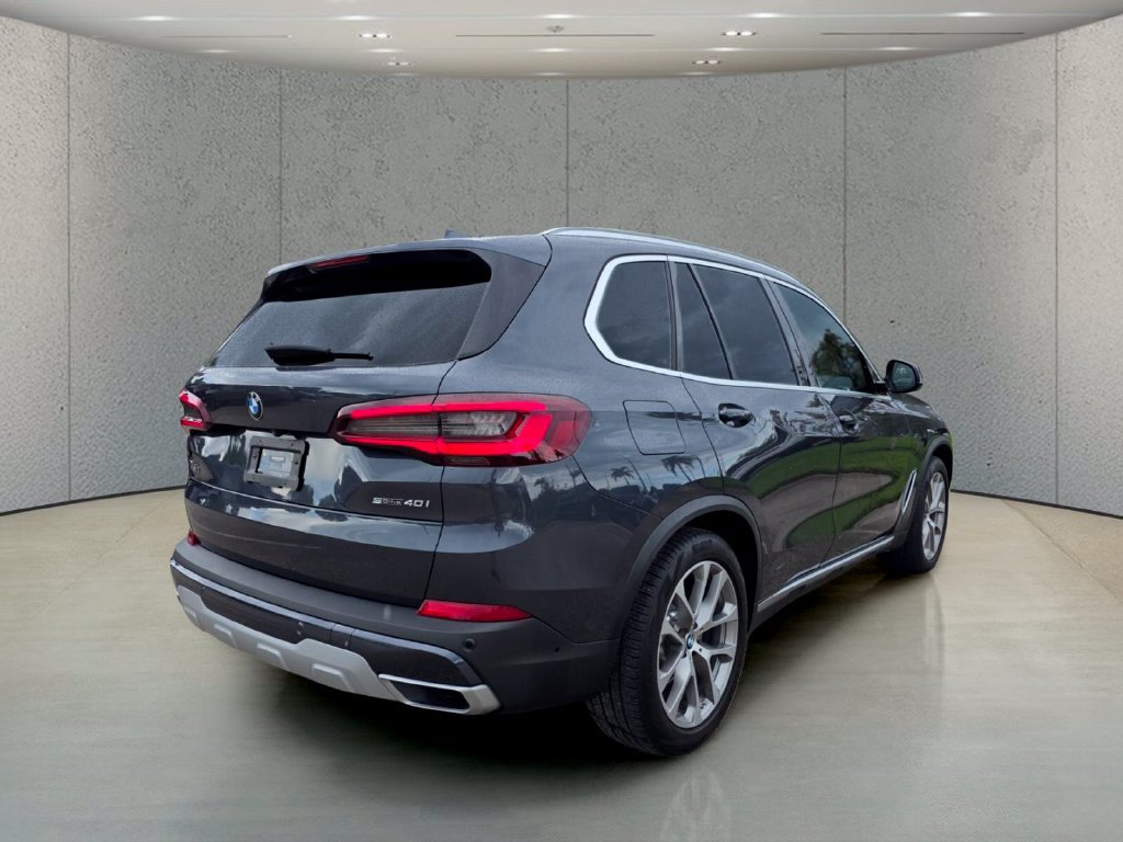 Used 2022 BMW X5 sDrive40i w/ Parking Assistance Package RWD image 5