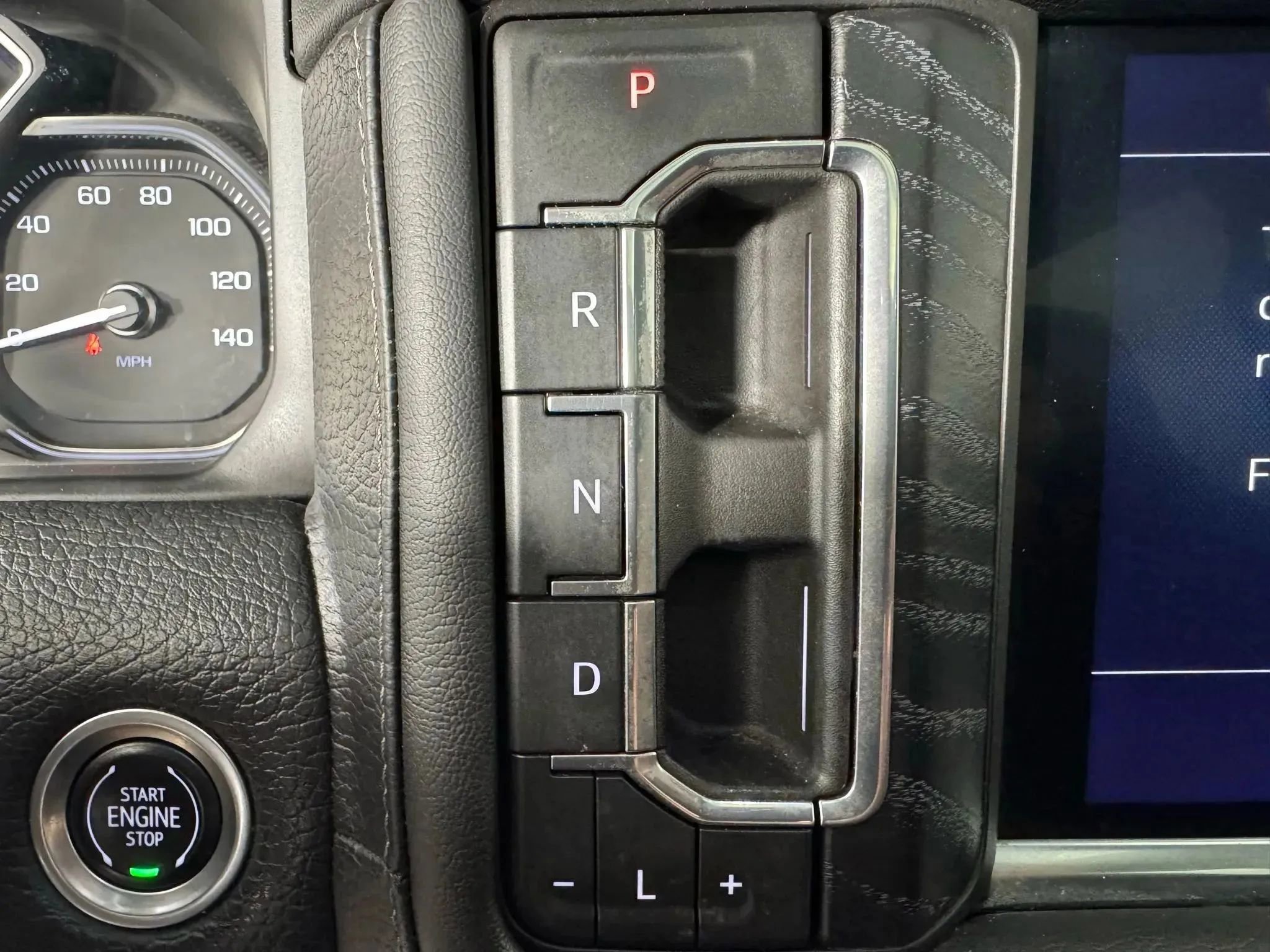 Used 2021 GMC Yukon XL Denali w/ Advanced Technology Package image 21