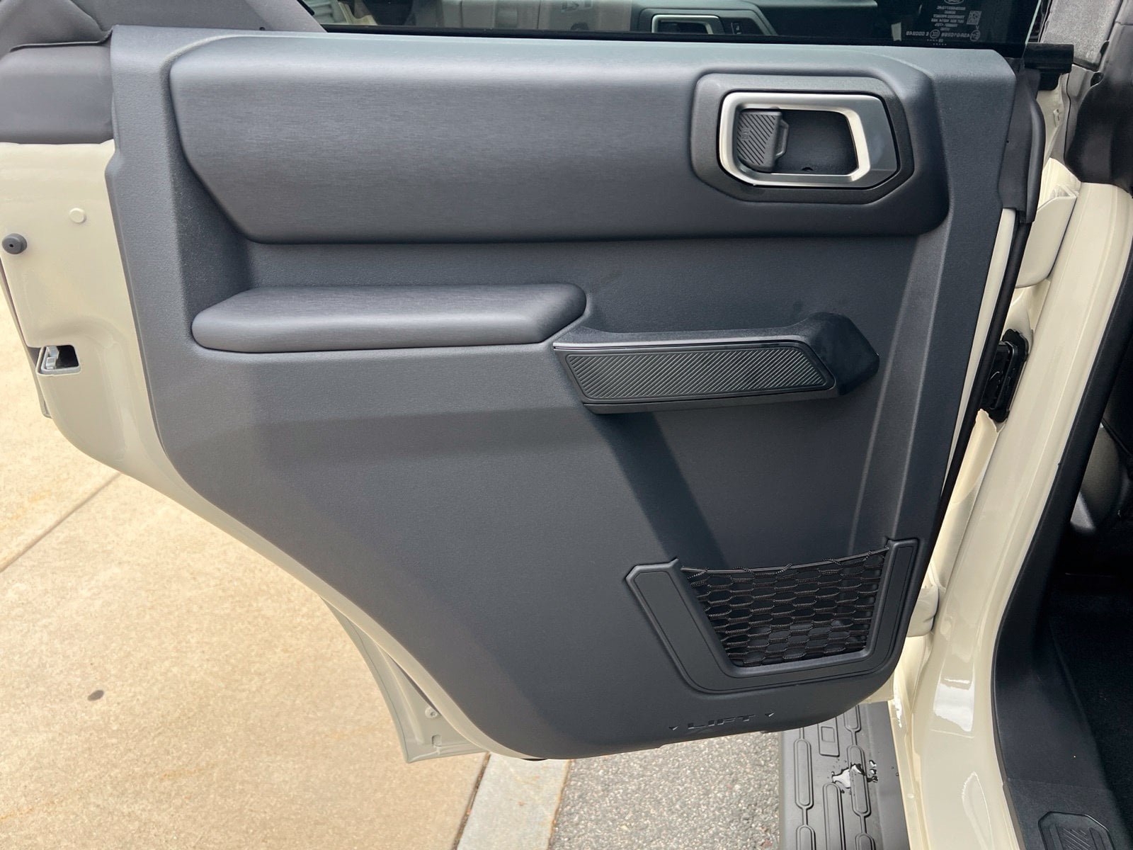 New 2026 Ford Bronco Outer Banks AWD/4WD image 14
