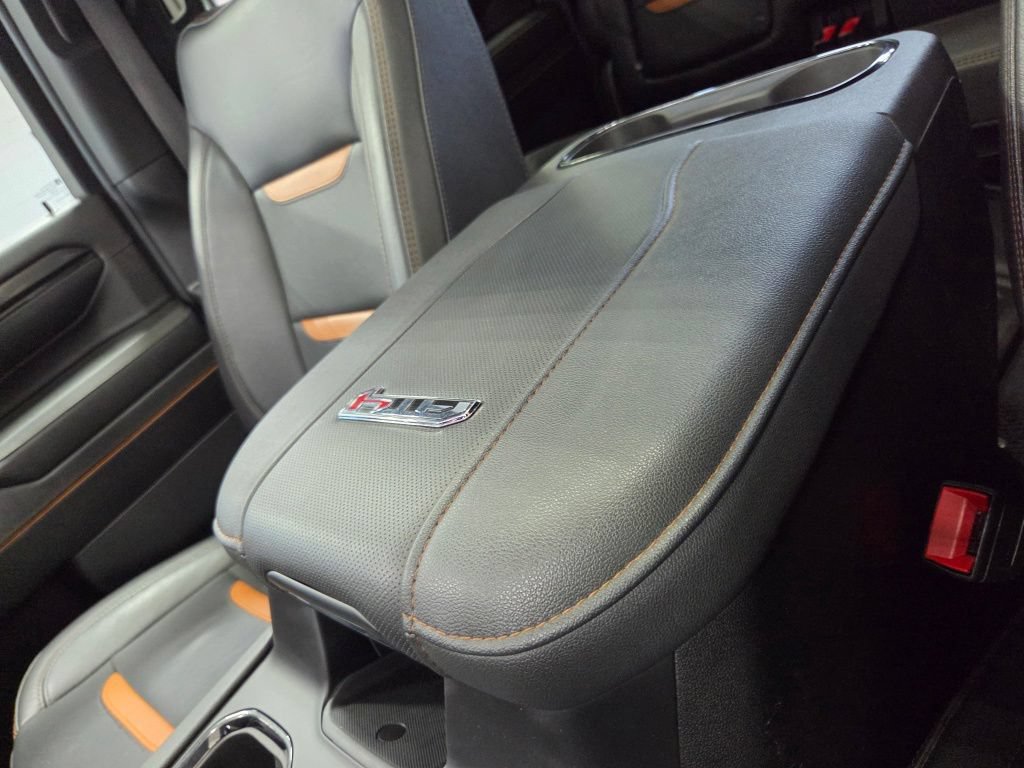 Used 2024 GMC Sierra 2500 AT4 w/ Technology Package AWD/4WD image 45