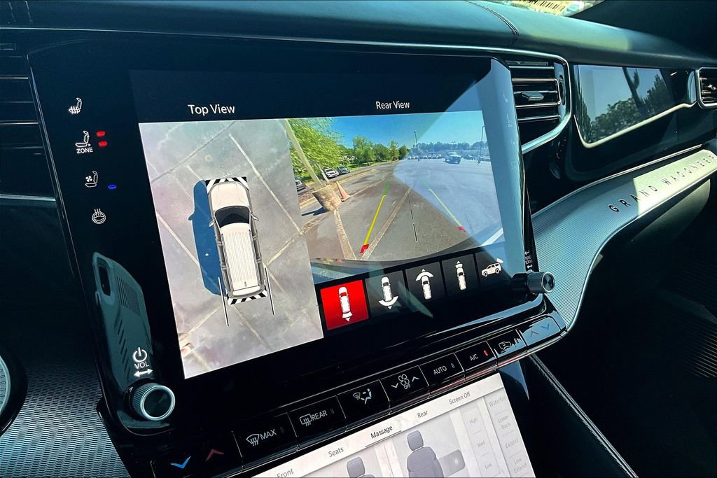 Used 2023 Jeep Grand Wagoneer L Series III image 21