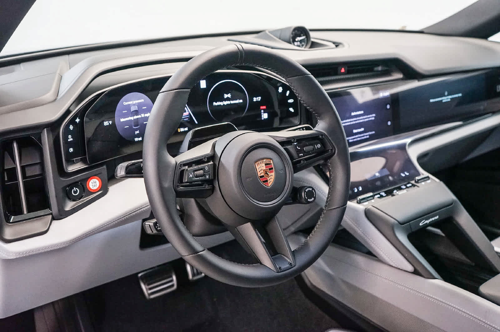 New 2026 Porsche Cayenne Electric Coupe AWD/4WD image 4