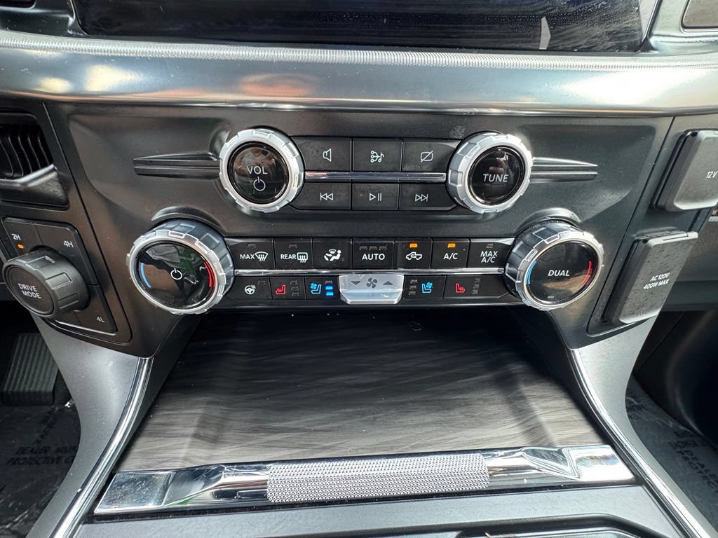 Used 2024 Ford F150 Lariat AWD/4WD image 32