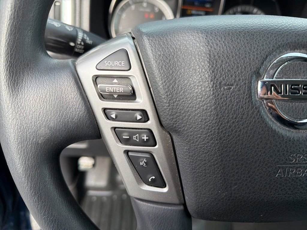 Used 2019 Nissan Titan SV image 15