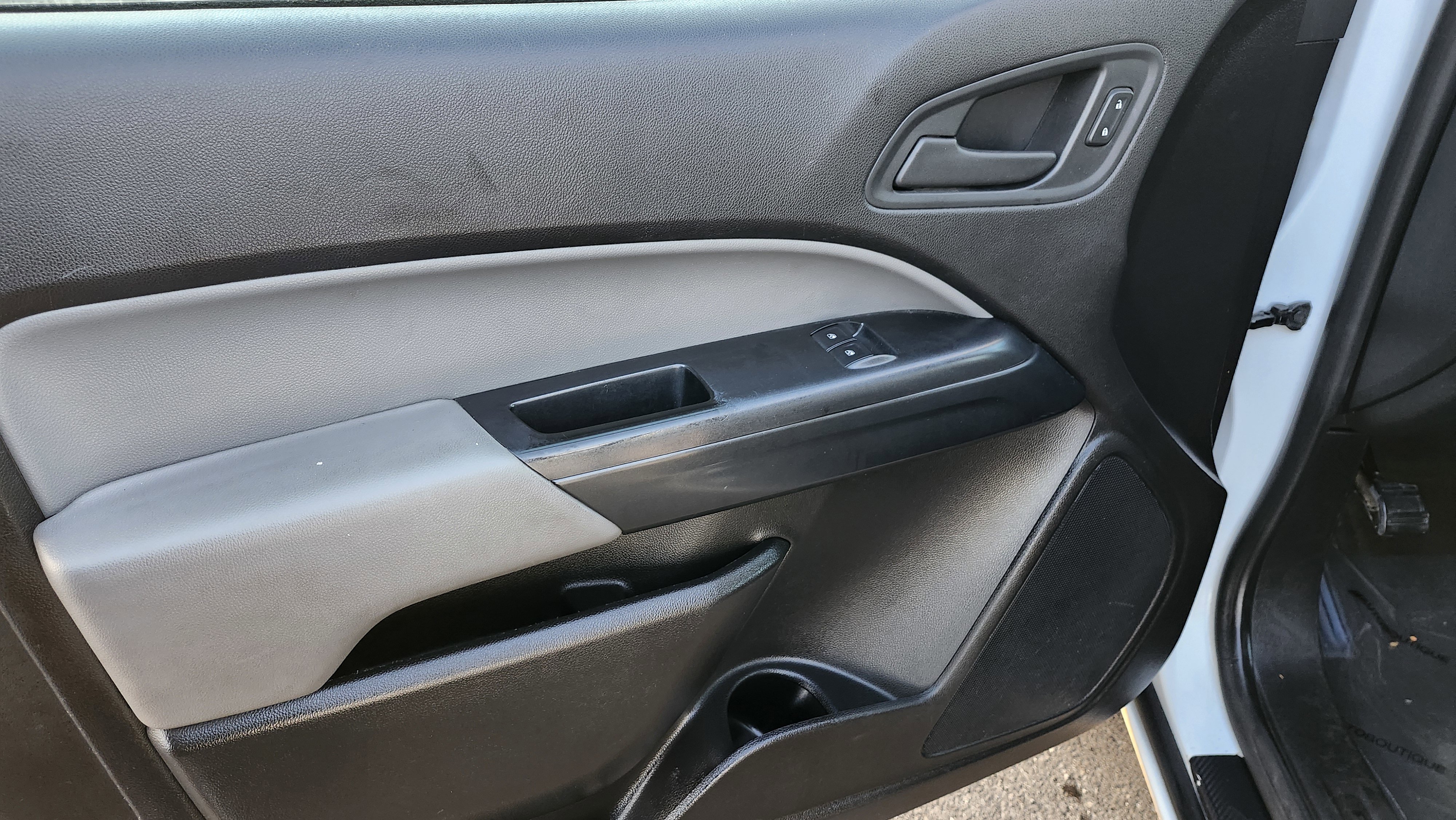 Used 2016 Chevrolet Colorado W/T image 22