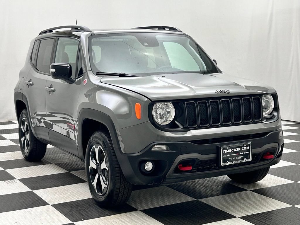 Certified 2022 Jeep Renegade Trailhawk w/ Sun/Sound Group AWD/4WD image 2