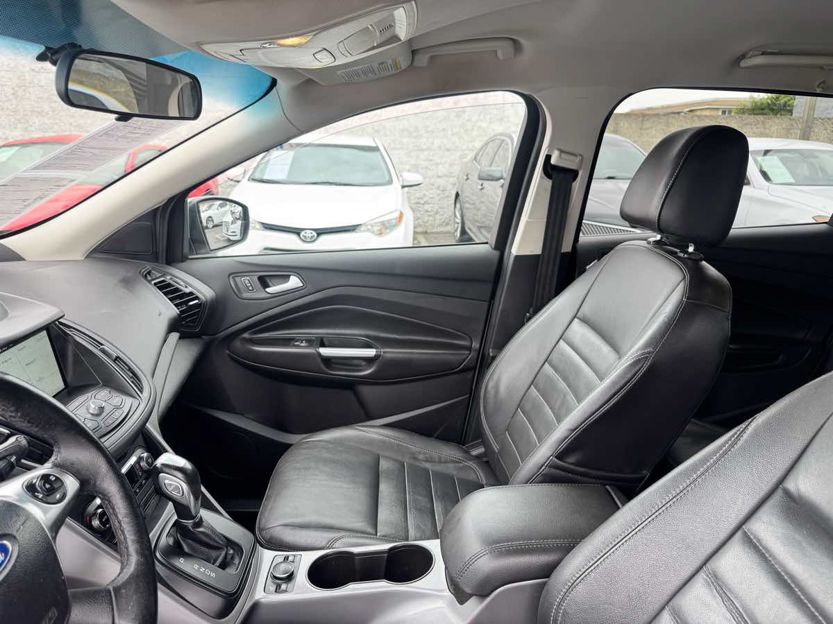 Used 2016 Ford Escape SE w/ SE Leather Comfort Package AWD/4WD image 34