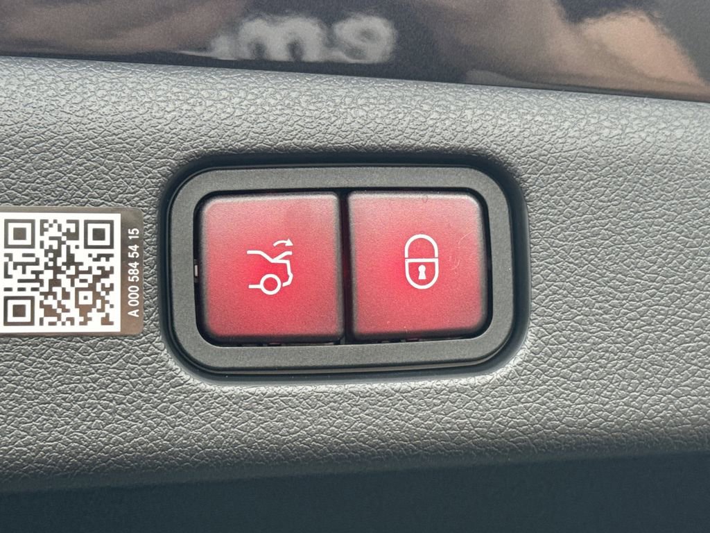 New 2026 Mercedes-Benz E 450 4MATIC Sedan image 21