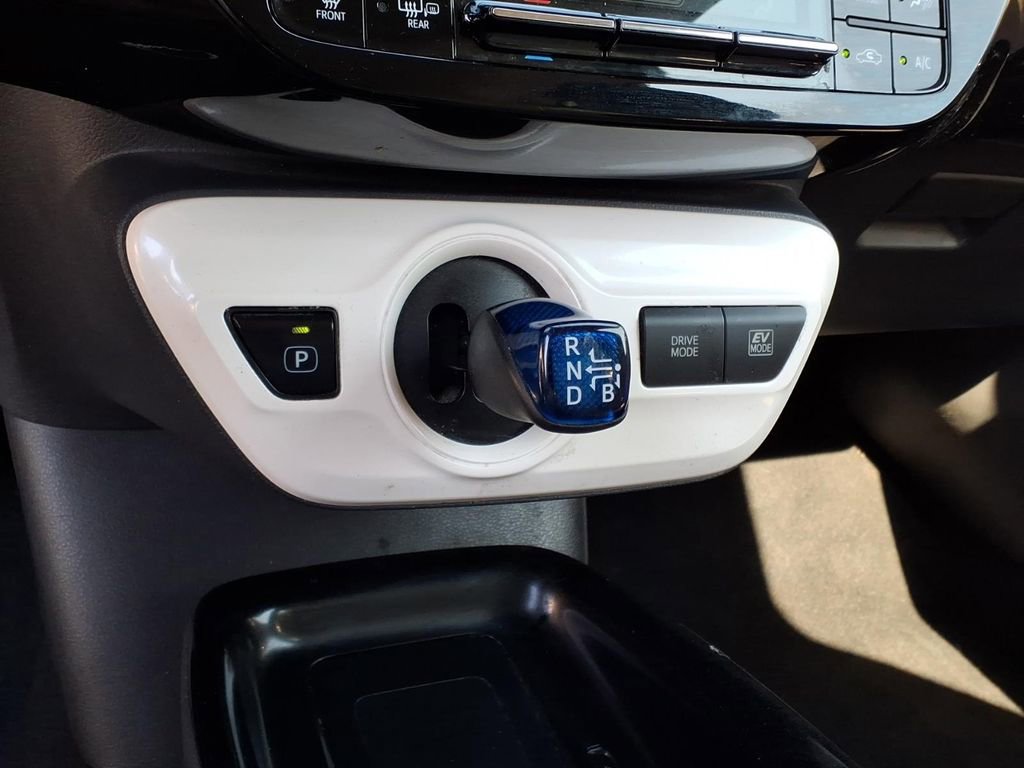 Used 2017 Toyota Prius Three w/ Advanced Technology Package FWD image 14