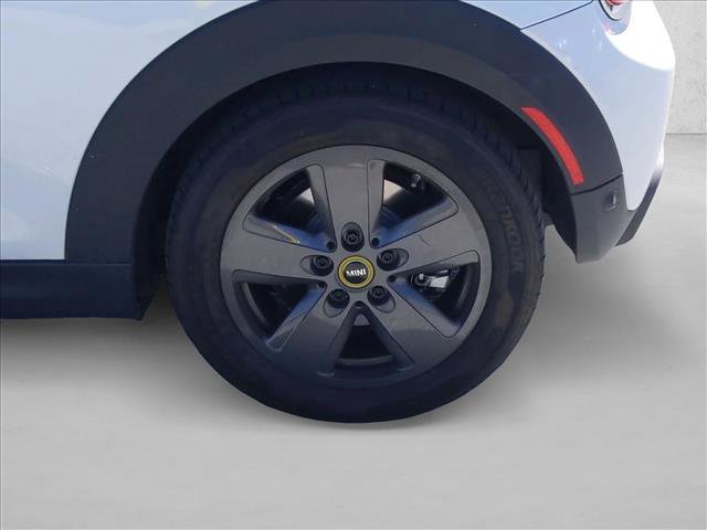 Certified 2024 MINI Cooper SE FWD image 3
