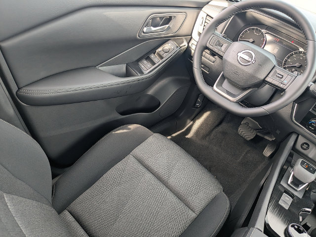 New 2026 Nissan Rogue SV AWD/4WD image 23