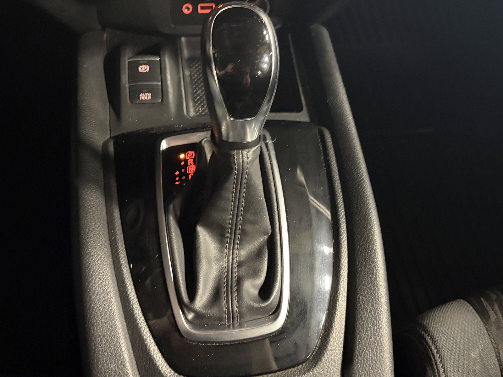 Used 2019 Nissan Rogue SV w/ Premium Package AWD/4WD image 17