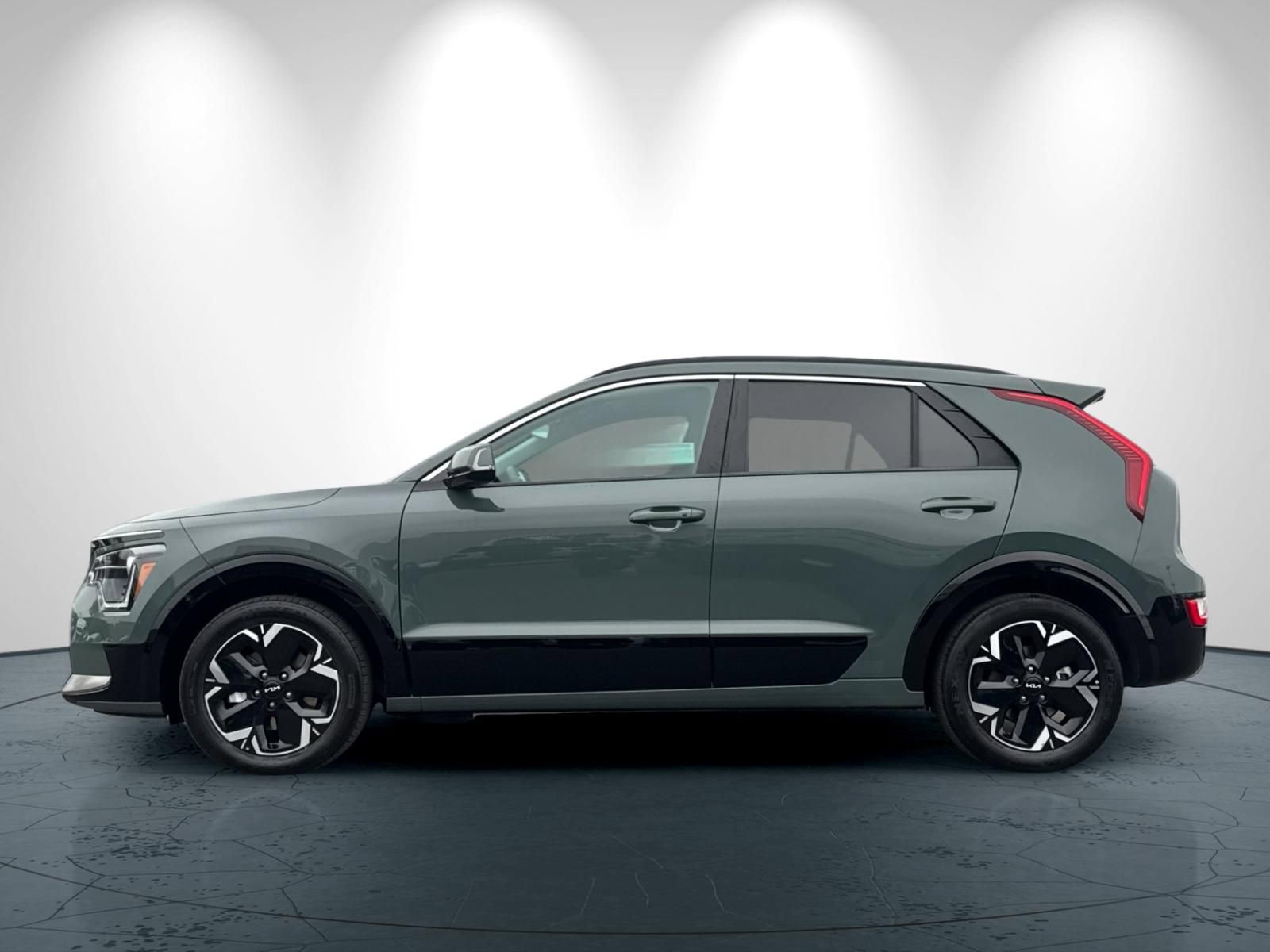 Used 2025 Kia Niro Wind image 7