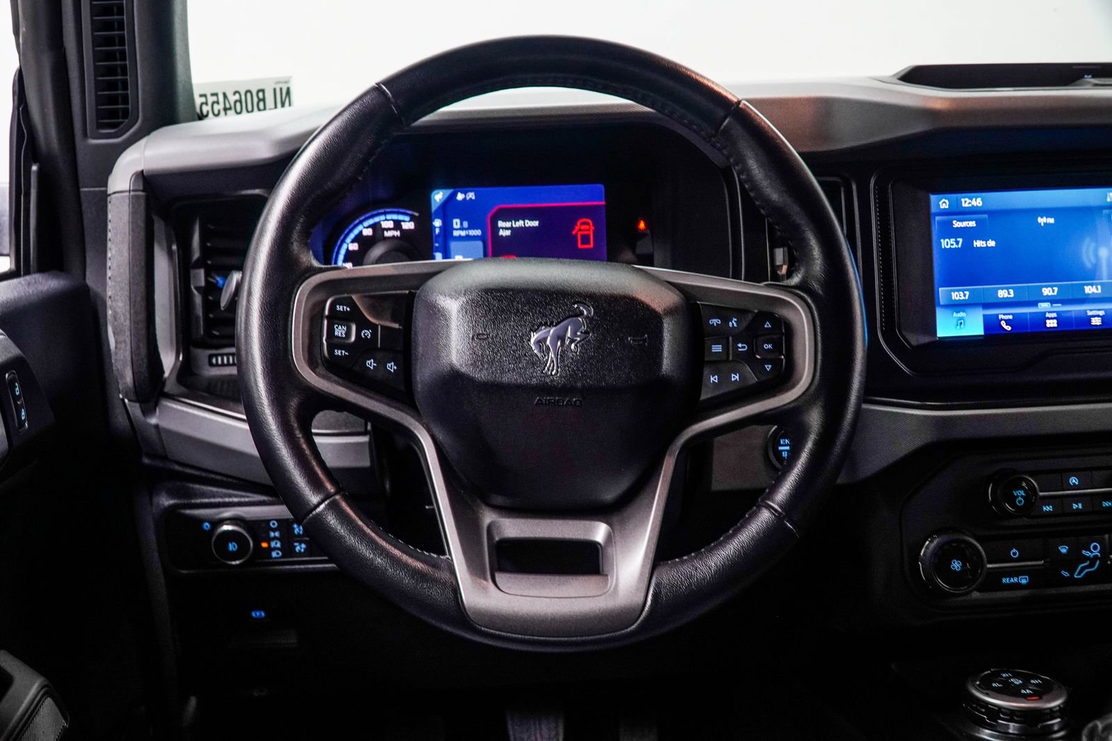 Used 2022 Ford Bronco Black Diamond image 15