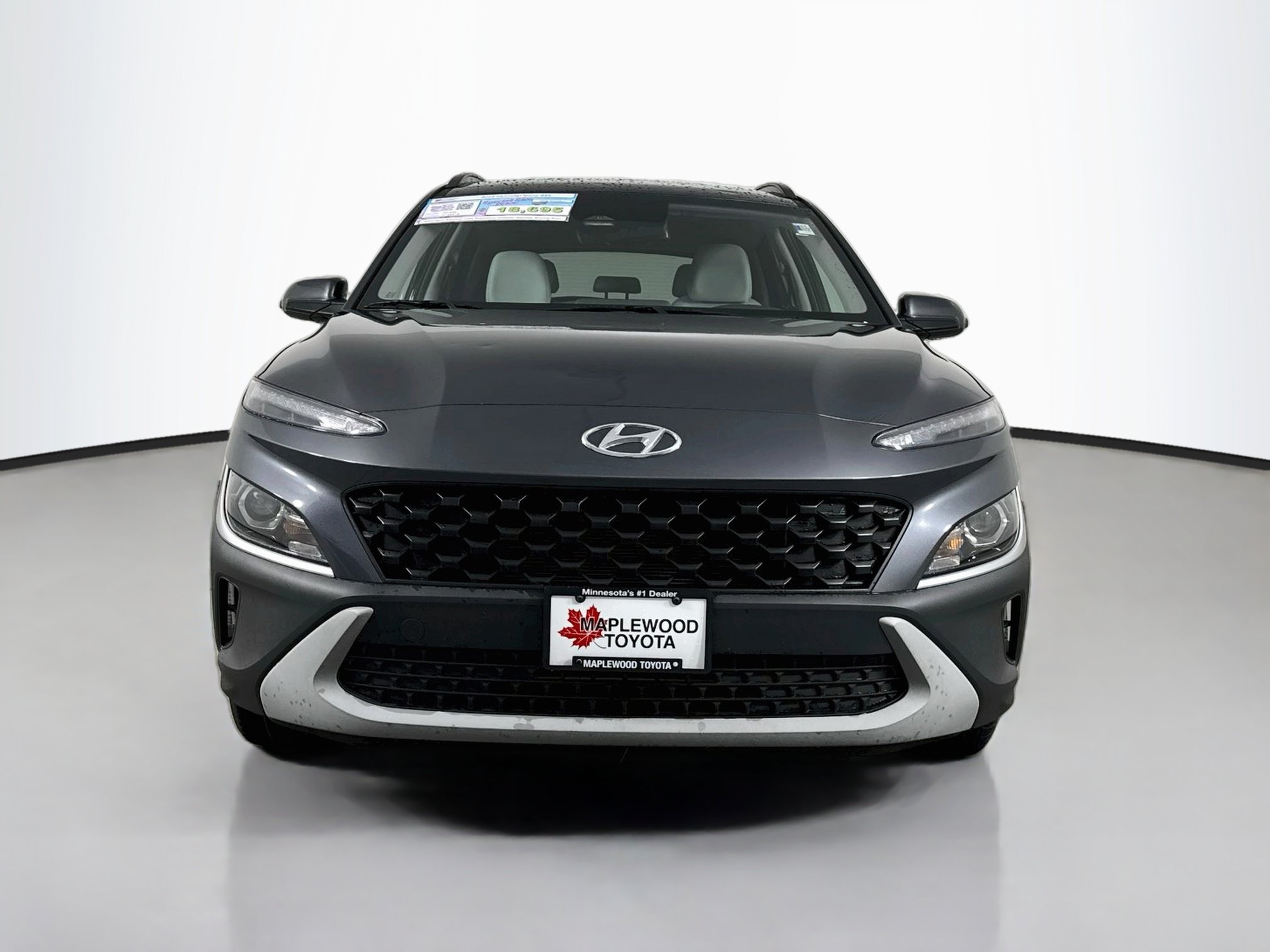 Used 2022 Hyundai Kona SEL FWD image 2