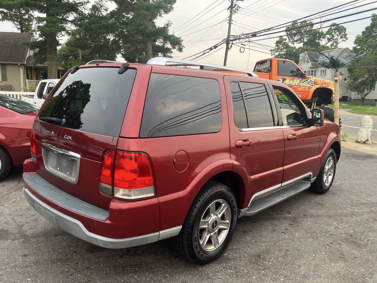 Used 2005 Lincoln Aviator AWD image 7