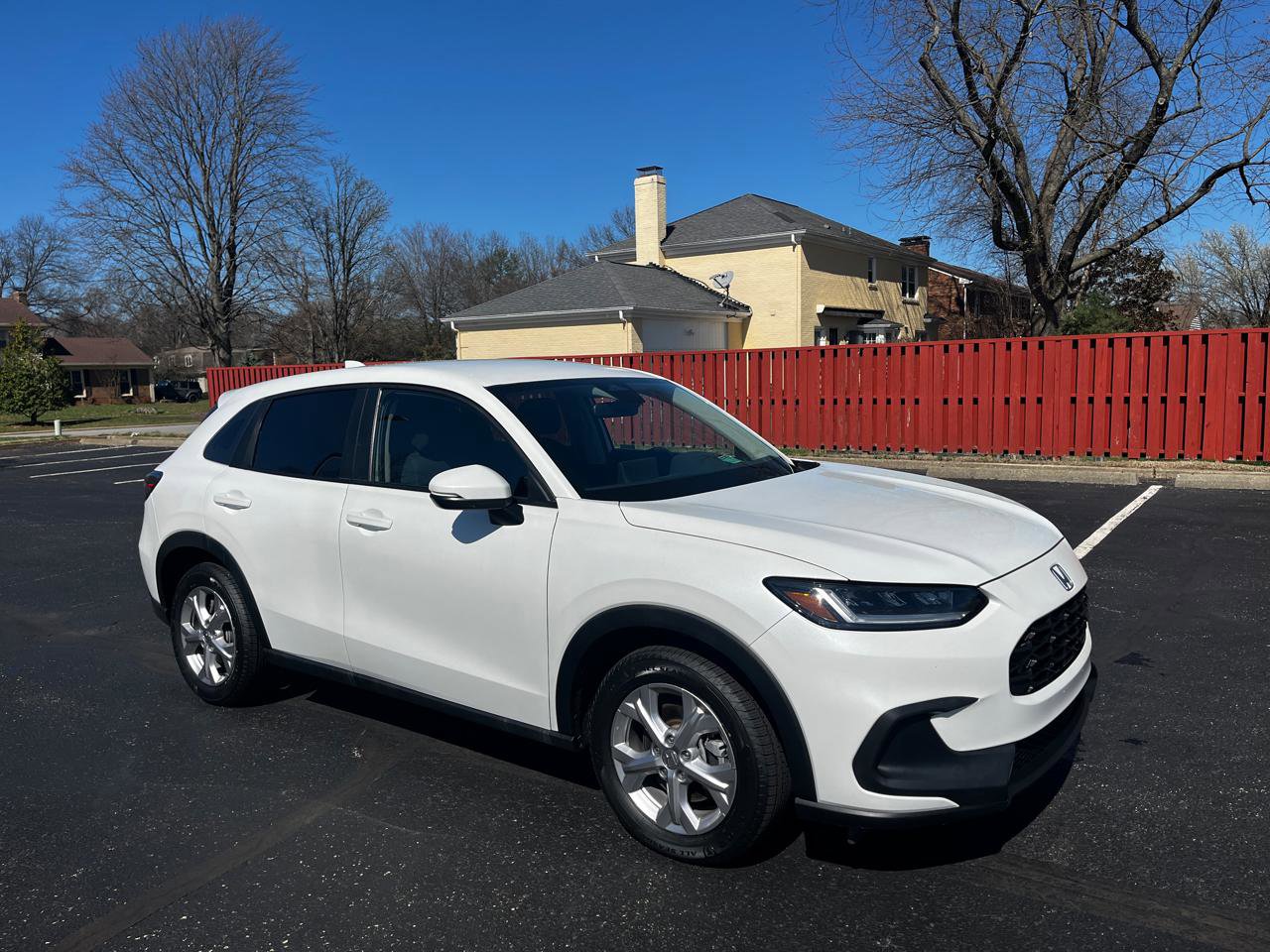 Used 2023 Honda HR-V LX image 1