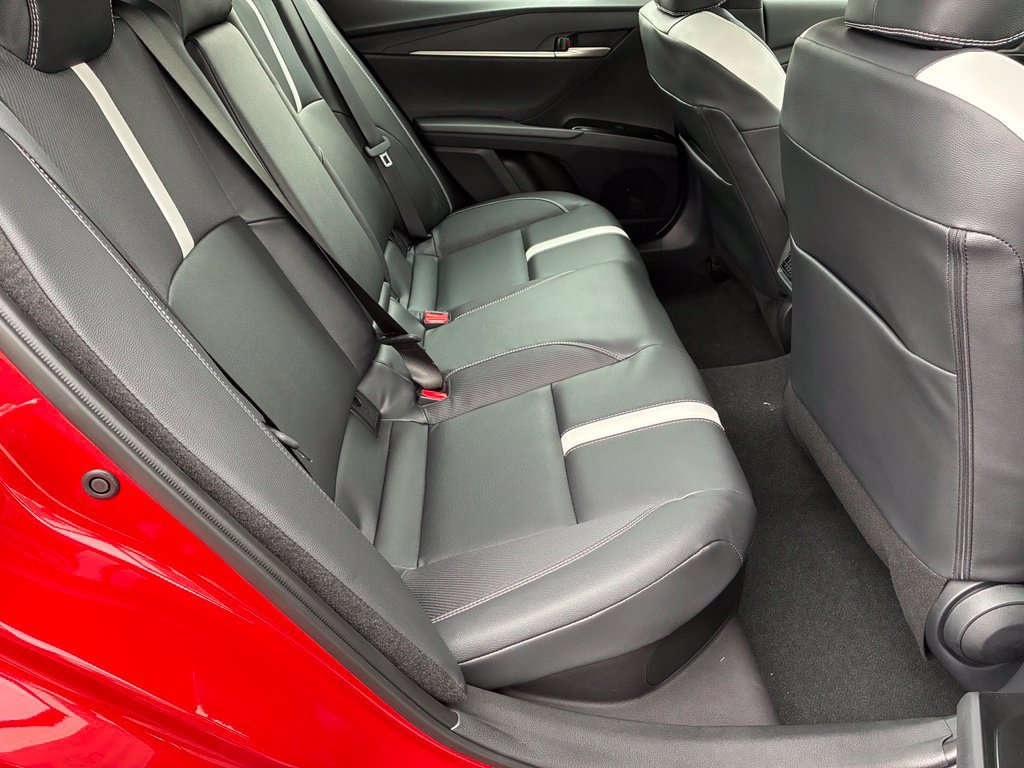 New 2026 Toyota Camry Hybrid AWD/4WD image 18