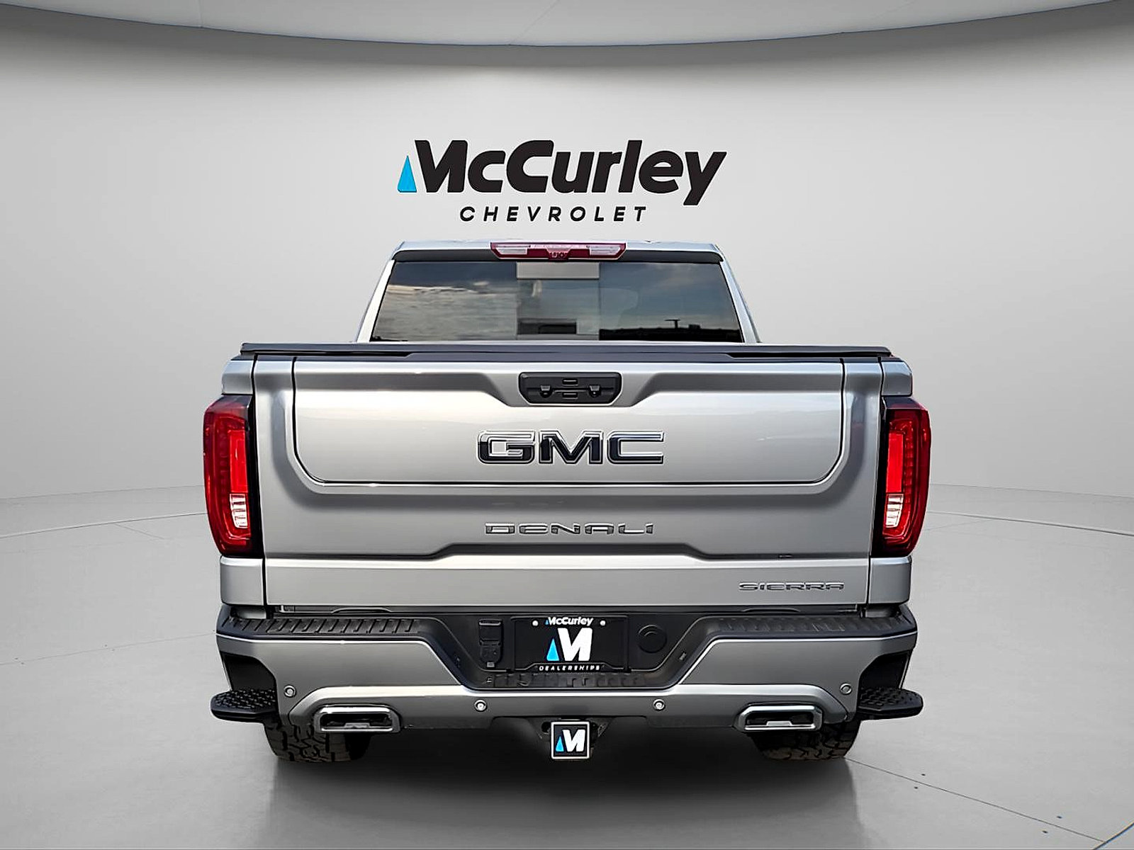 Used 2024 GMC Sierra 1500 Denali Ultimate AWD/4WD image 6