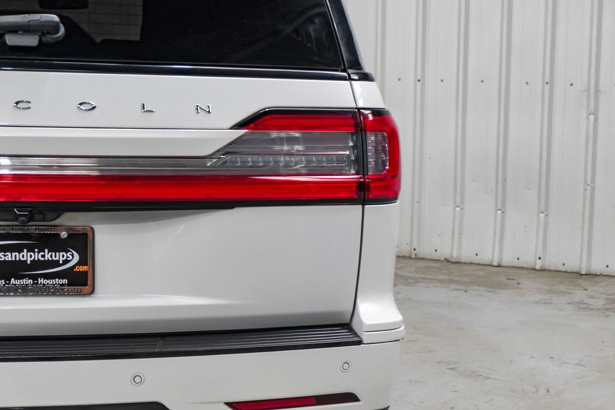 Used 2020 Lincoln Navigator L Reserve w/ Luxury Package RWD image 53