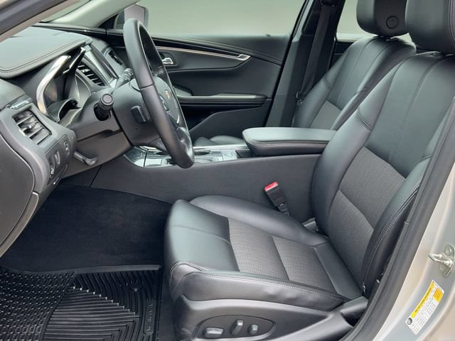 Used 2020 Chevrolet Impala LT FWD image 13