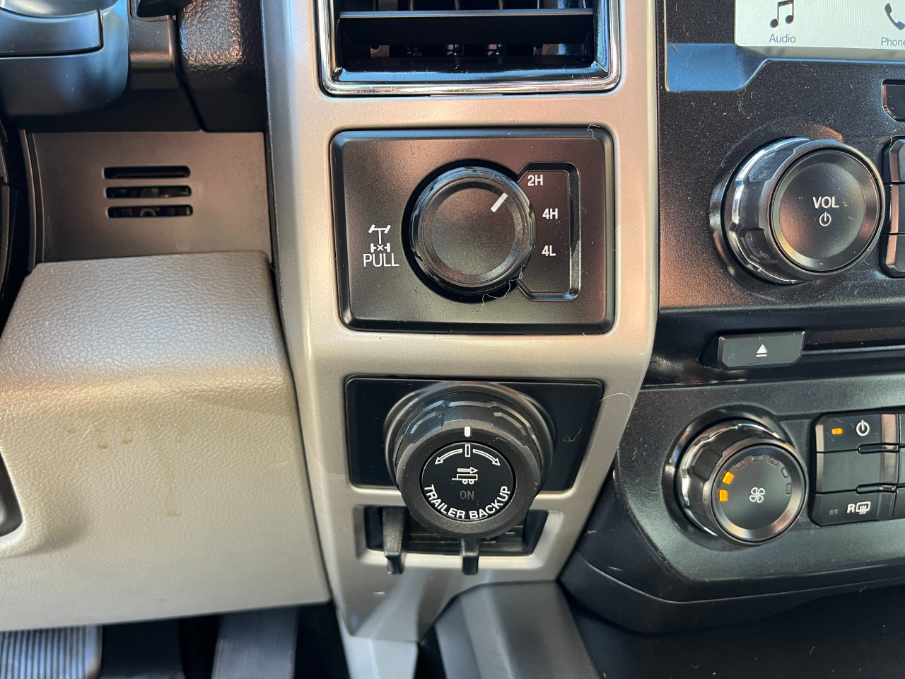 Used 2018 Ford F150 XLT w/ Equipment Group 301A Mid image 23