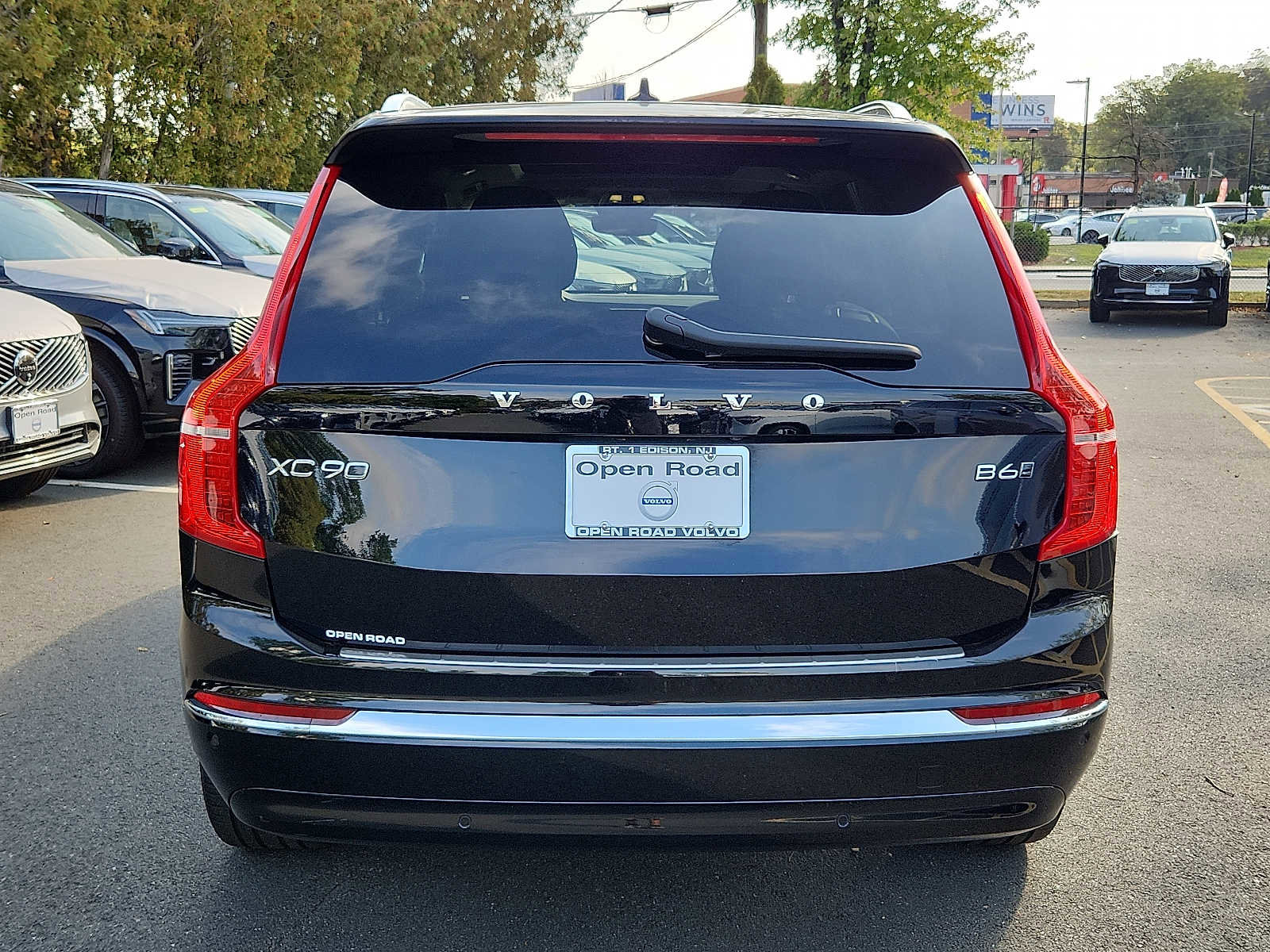 Certified 2024 Volvo XC90 B6 Plus w/ Protection Package Premier image 5