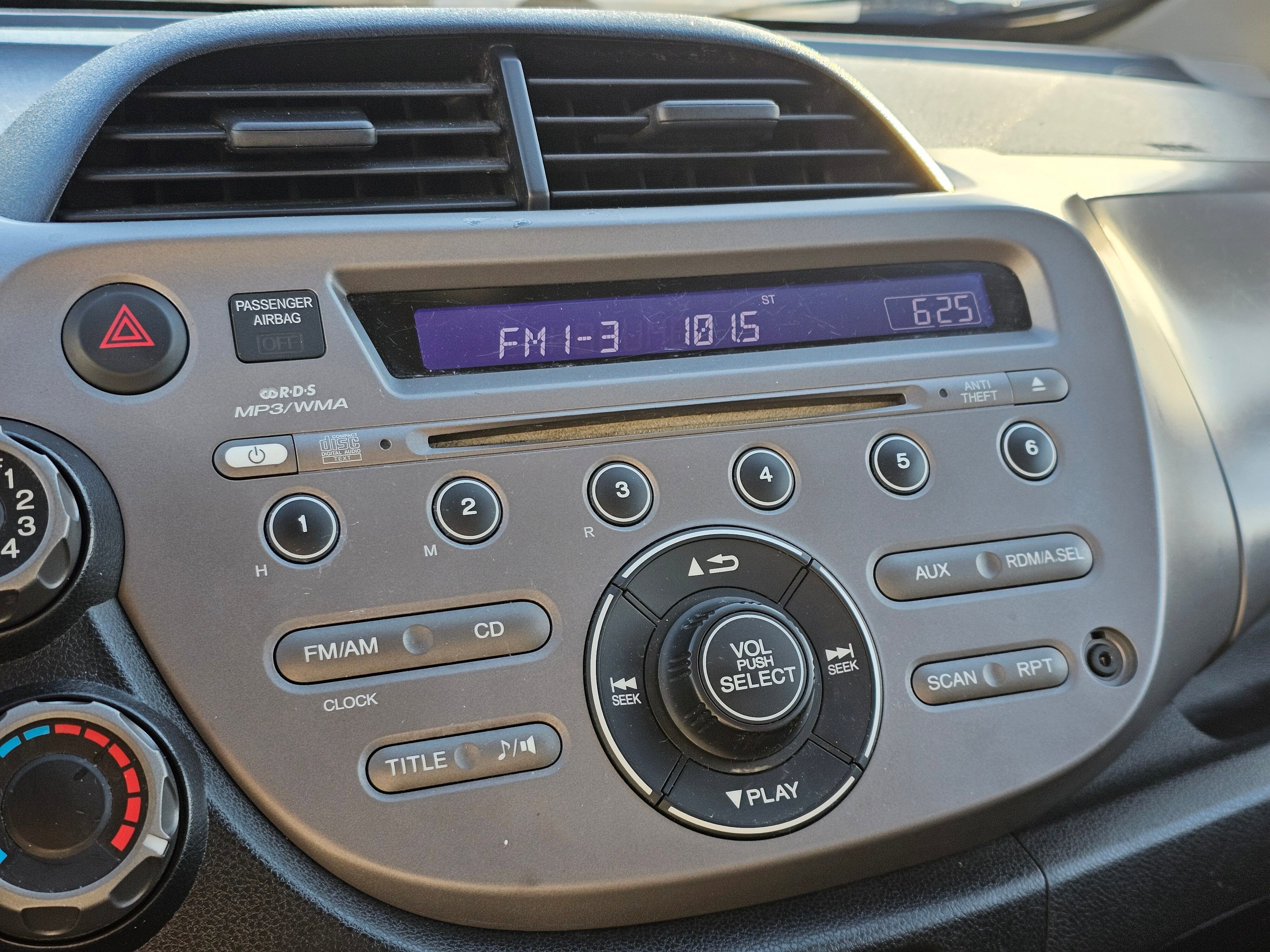 Used 2009 Honda Fit Sport image 25