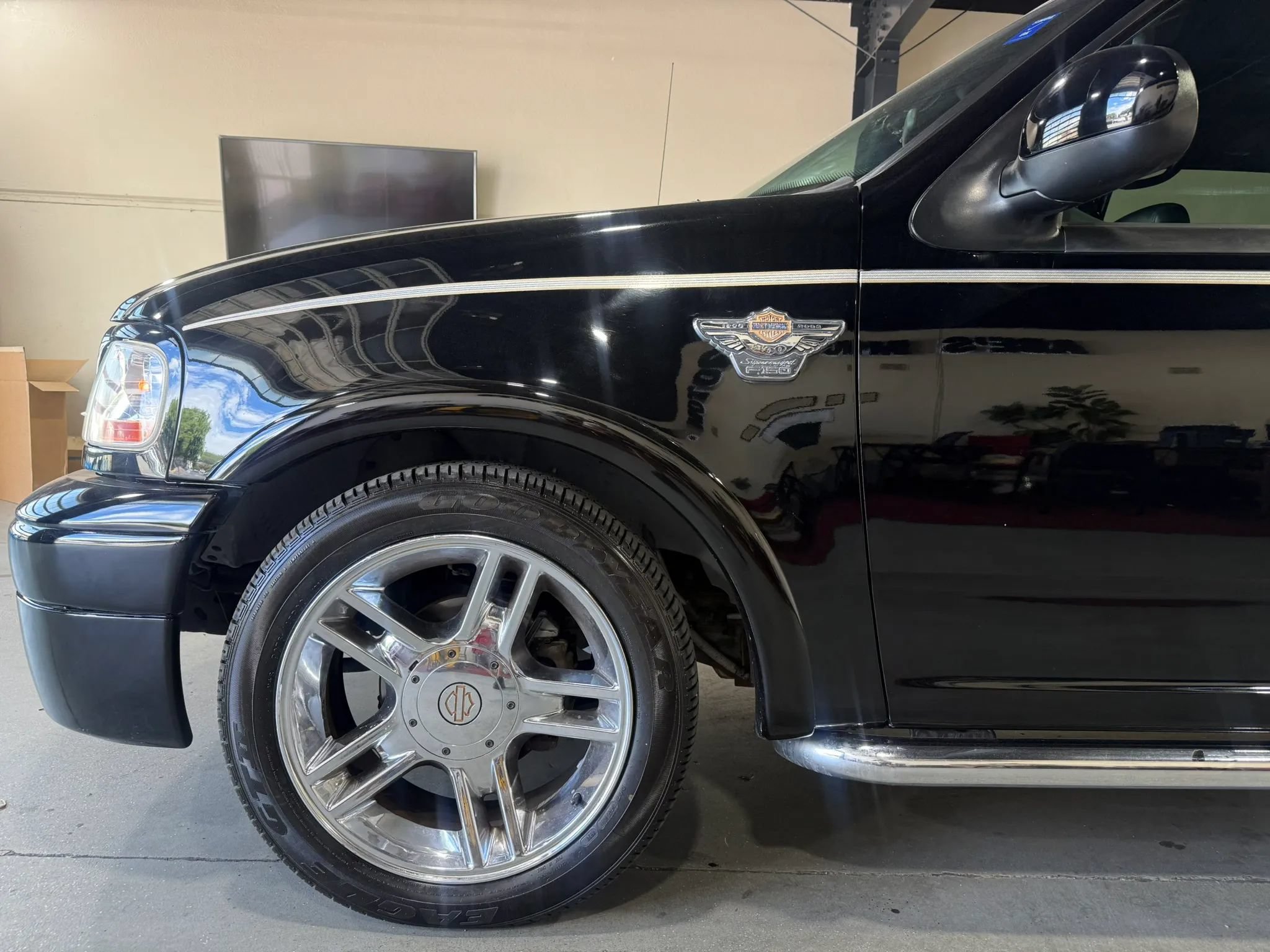Used 2003 Ford F150 Harley-Davidson RWD image 8