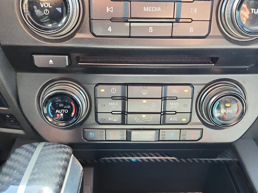 Used 2018 Ford F150 Raptor w/ Equipment Group 802A Luxury image 27