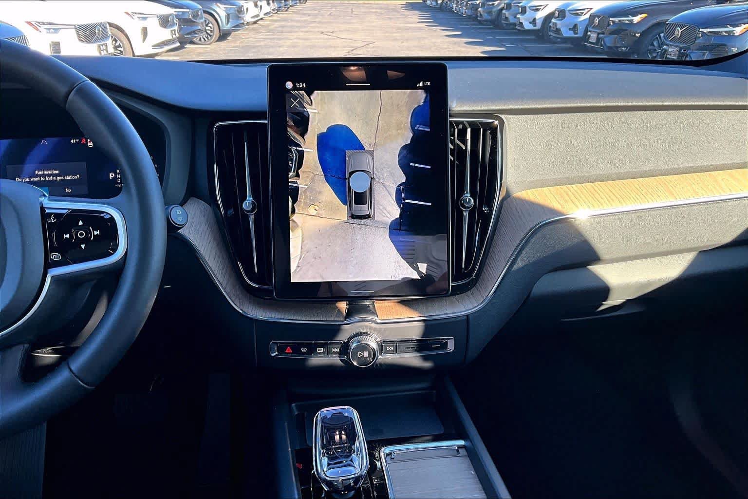 New 2026 Volvo XC60 B5 Plus w/ Protection Package Premier AWD/4WD image 8