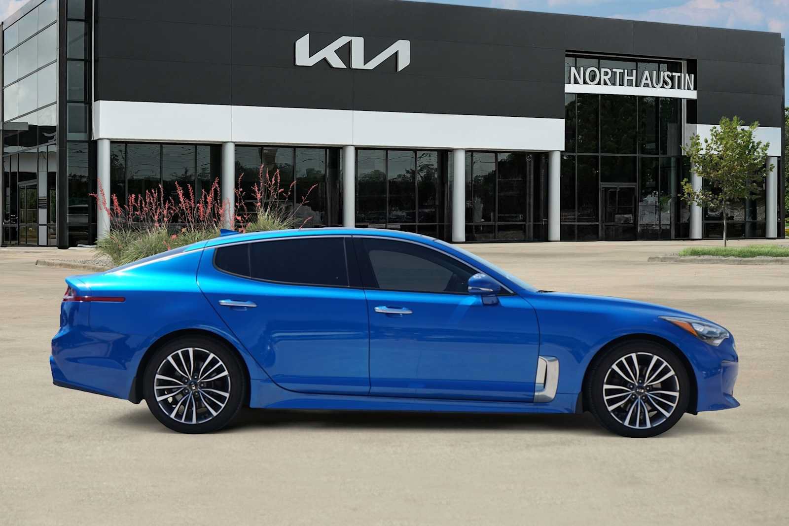Used 2018 Kia Stinger Premium RWD image 6