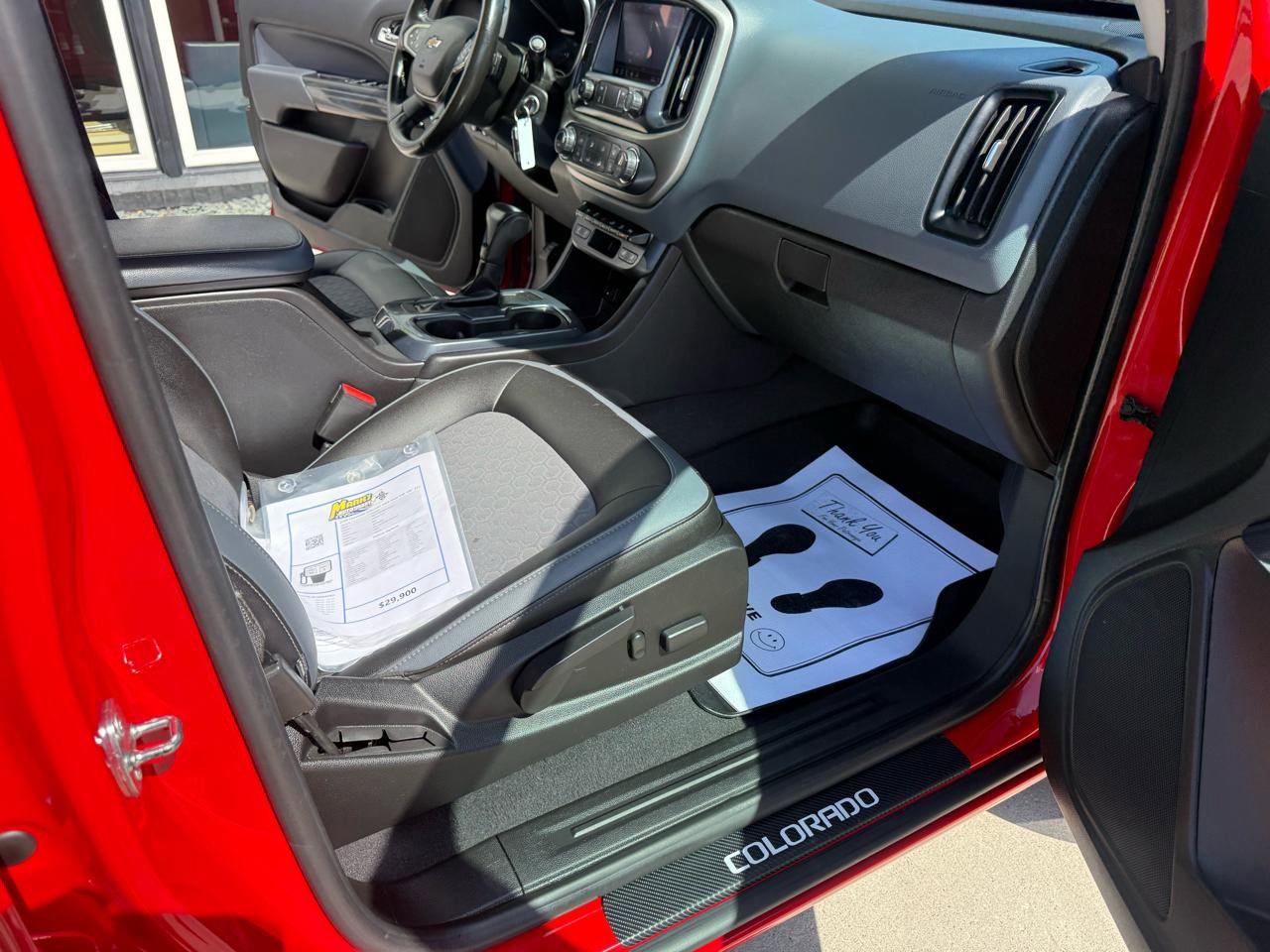 Used 2020 Chevrolet Colorado Z71 AWD/4WD image 15